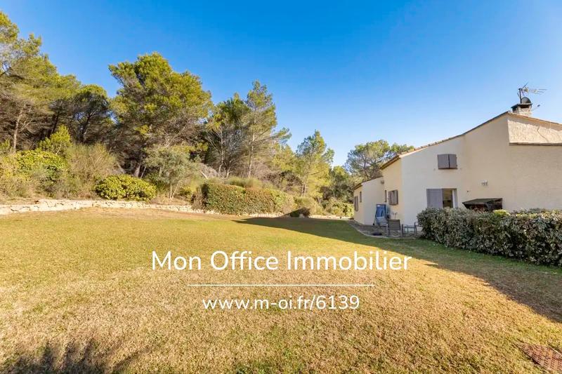 Maison traditionnelle - 107 m² - 4 pièces