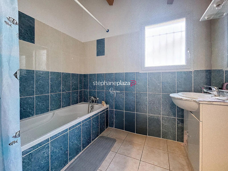 Maison - 95 m² - 4 pièces