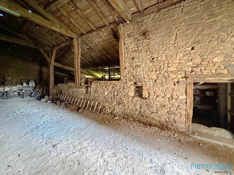 Maison - 198 m² - 8 pièces