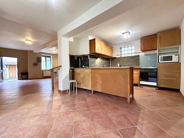 Maison de village - 90 m² - 5 pièces