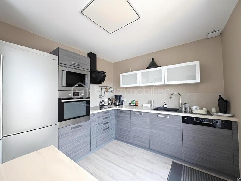 Maison - 104 m² - 5 pièces