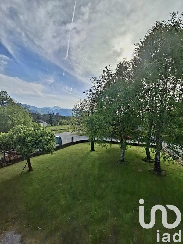 Maison - 218 m² - 8 pièces