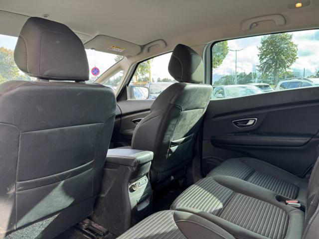 Renault Grand Scénic IV Affaires Blue dCi 120 Business