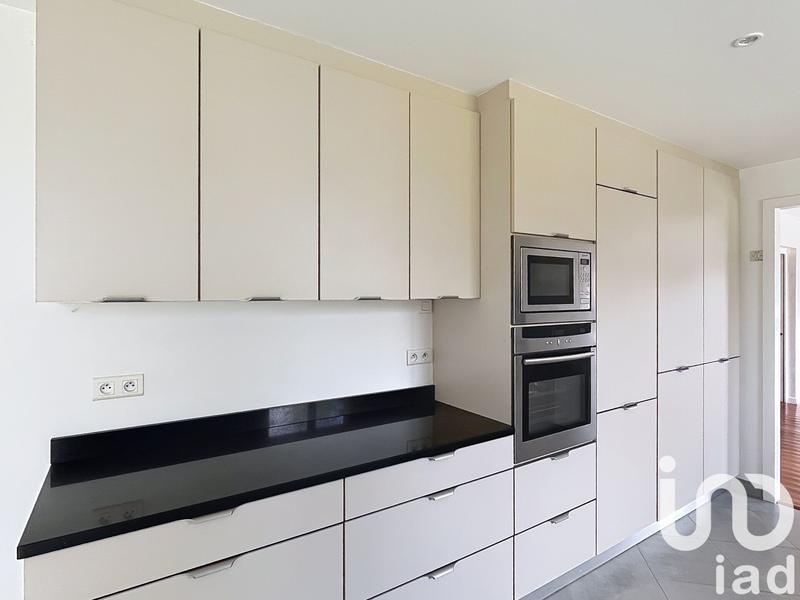 Maison - 210 m² - 7 pièces