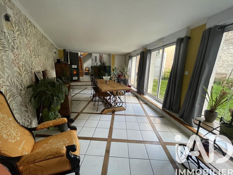 Maison - 179 m² - 6 pièces