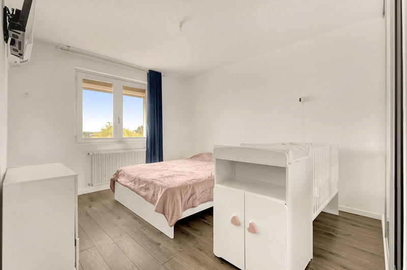 Maison - 182 m² - 7 pièces