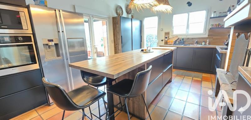 Maison - 179 m² - 6 pièces