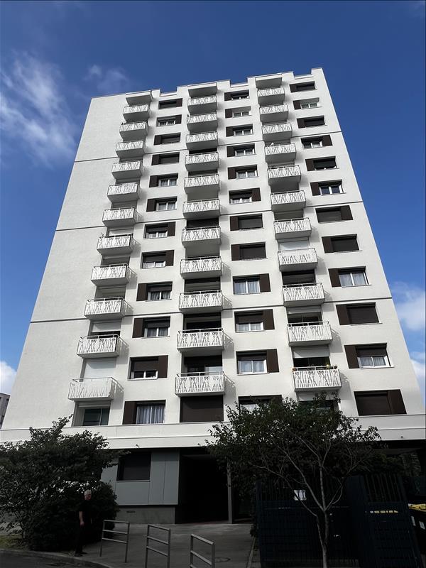 Appartement - 96 m² - 5 pièces