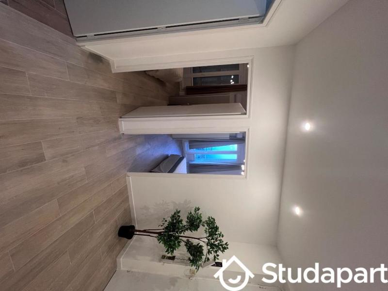 Chambre - 11 m² - 1 pièce