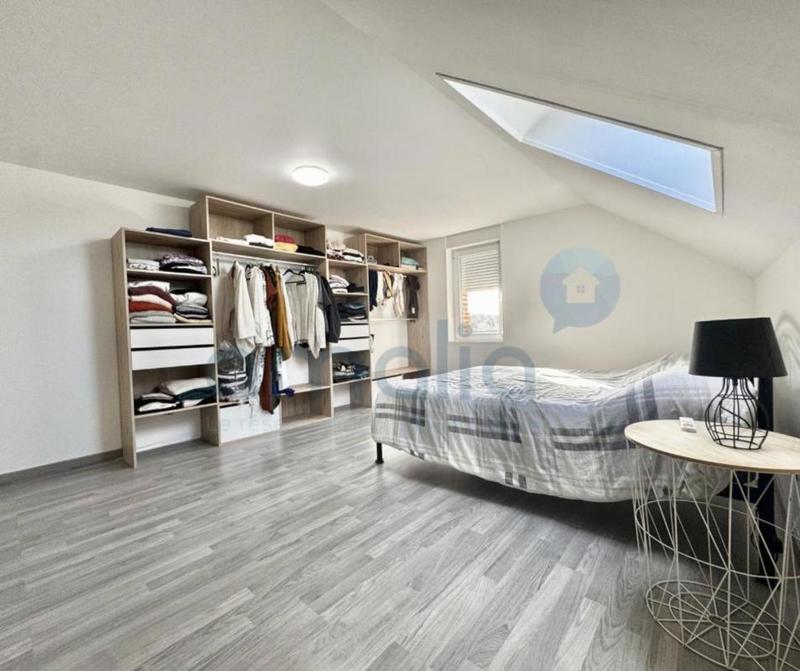 Maison - 245 m² - 8 pièces