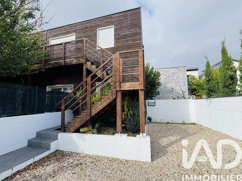 Maison - 120 m² - 6 pièces