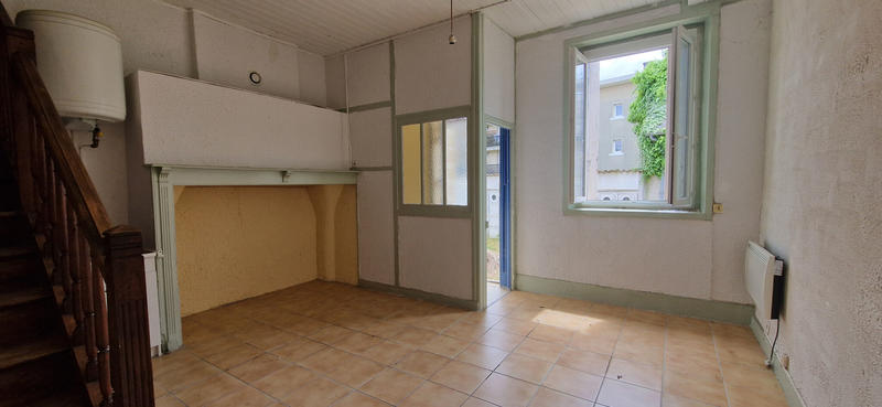 Maison - 220 m² - 7 pièces