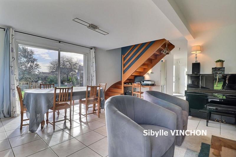 Maison - 111 m² - 7 pièces