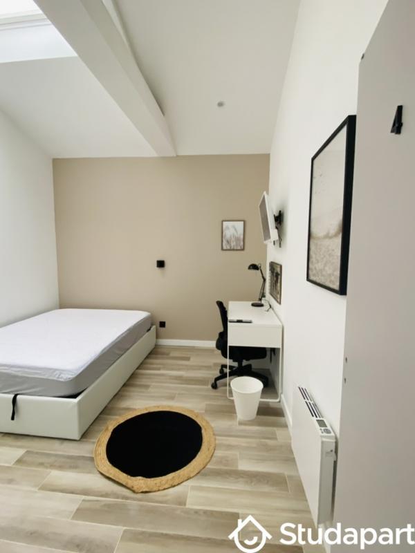 Chambre - 14 m² - 1 pièce
