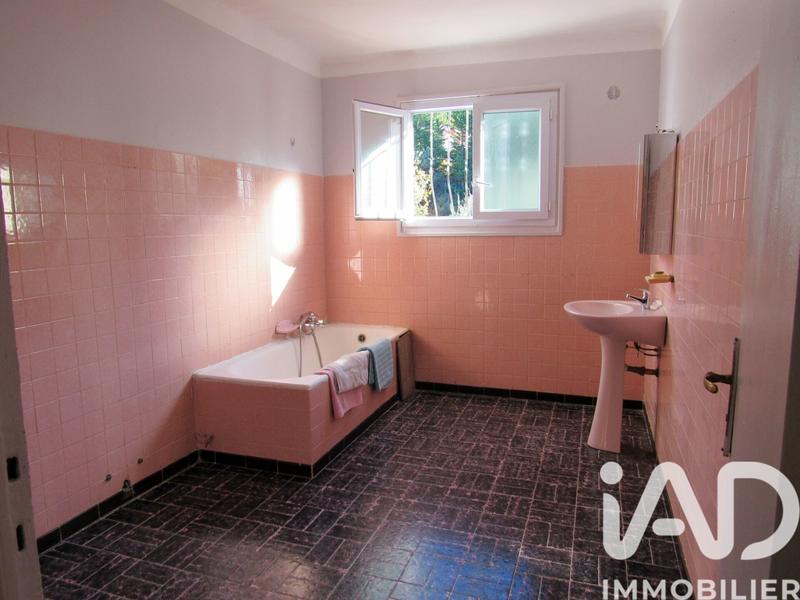 Maison - 181 m² - 6 pièces