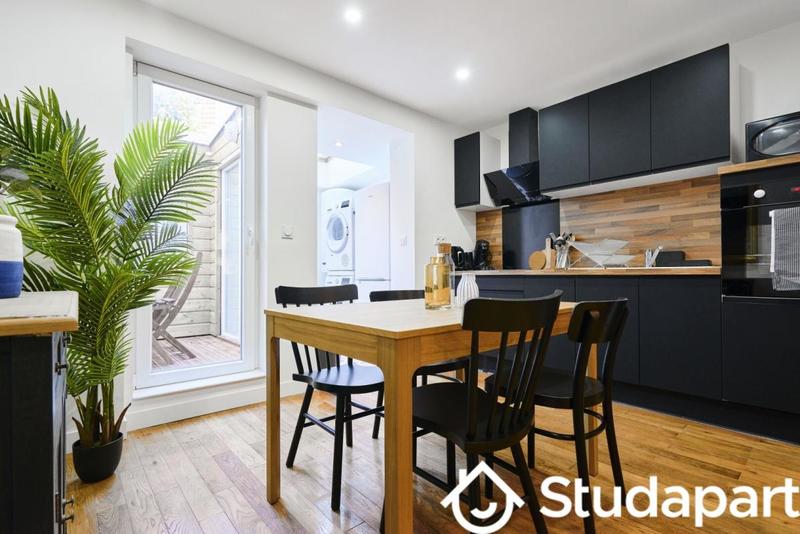 Chambre - 12 m² - 1 pièce