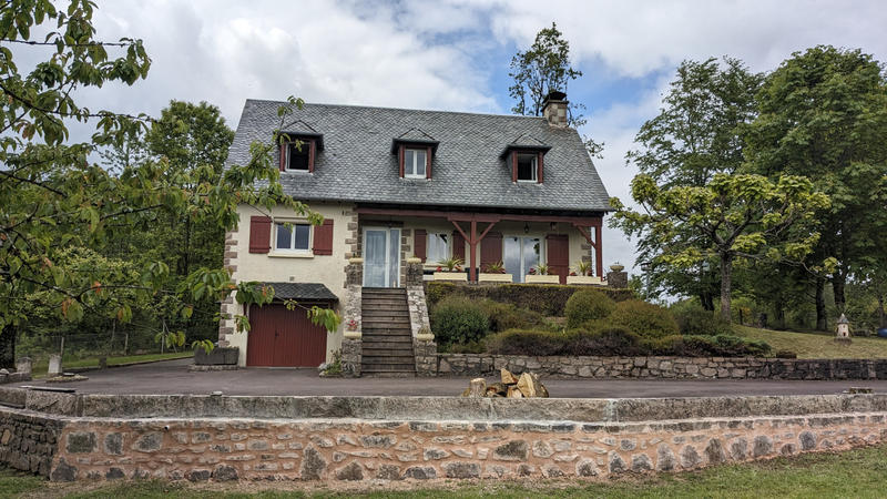 Maison - 122 m² - 6 pièces