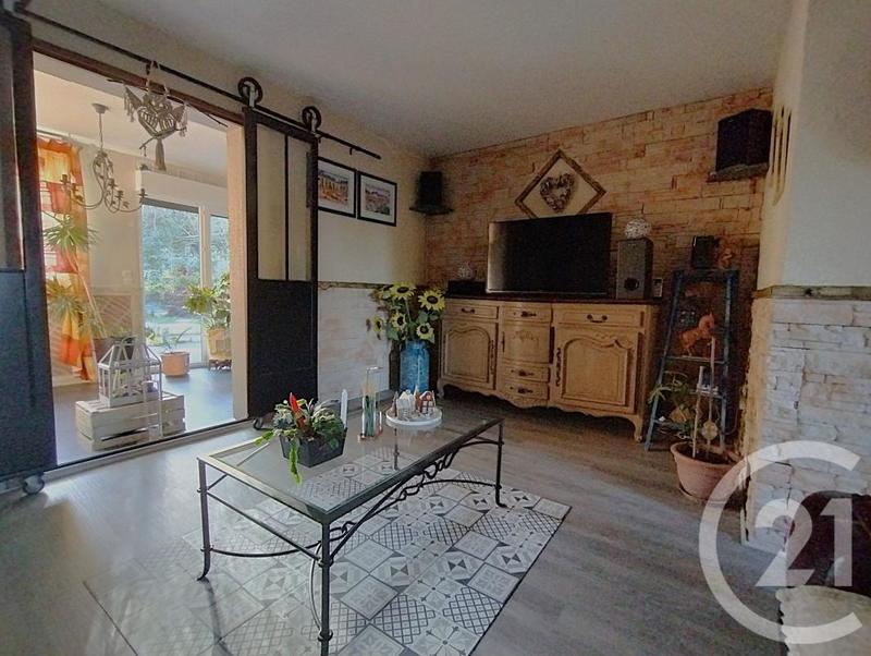 Maison - 191 m² - 8 pièces