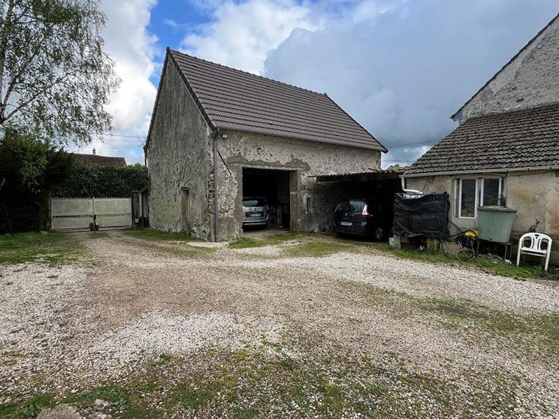 Maison - 180 m² - 8 pièces