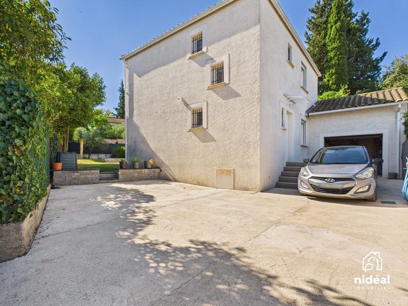 Villa - 130 m² - 5 pièces