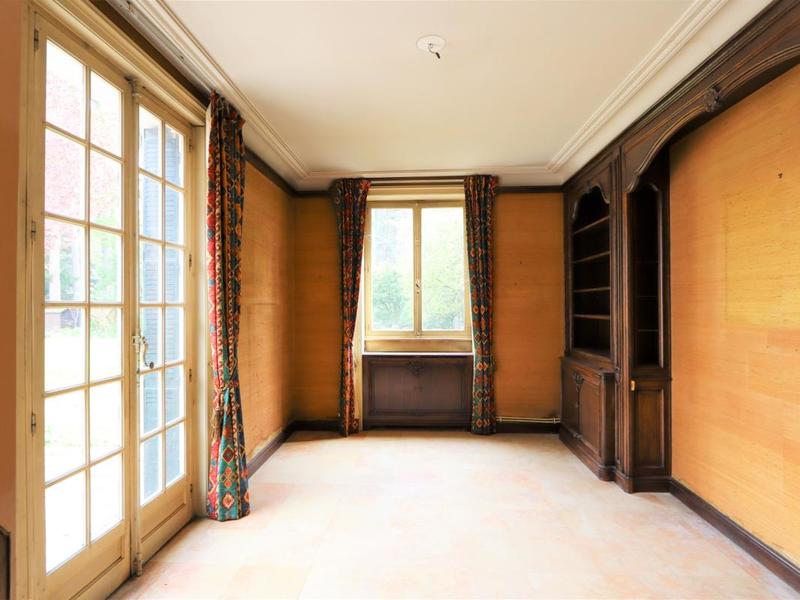 Maison - 247 m² - 7 pièces