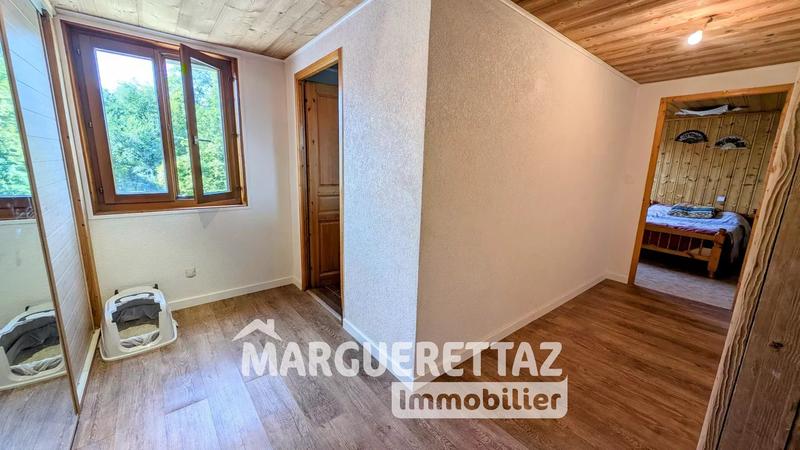 Maison - 180 m² - 6 pièces