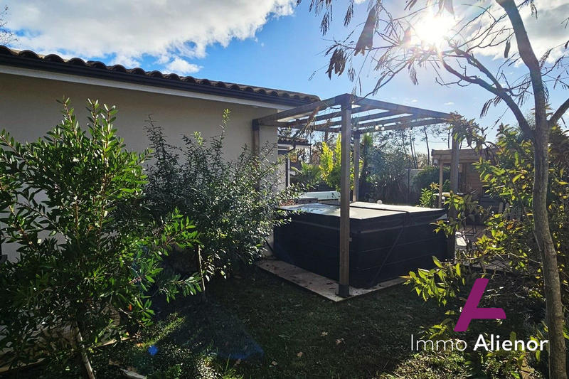 Maison - 111 m² - 4 pièces