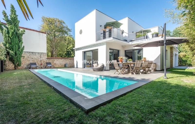 Maison - 147 m² - 6 pièces