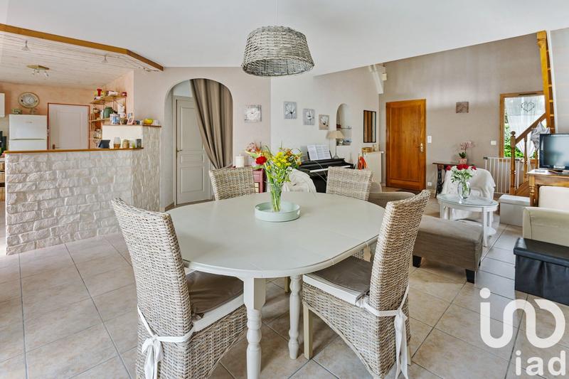 Maison - 130 m² - 6 pièces