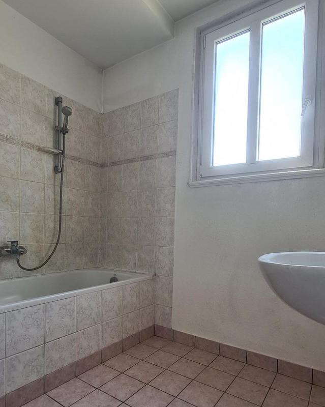 Appartement - 81 m² - 3 pièces