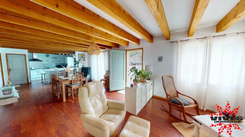 Maison - 140 m² - 5 pièces