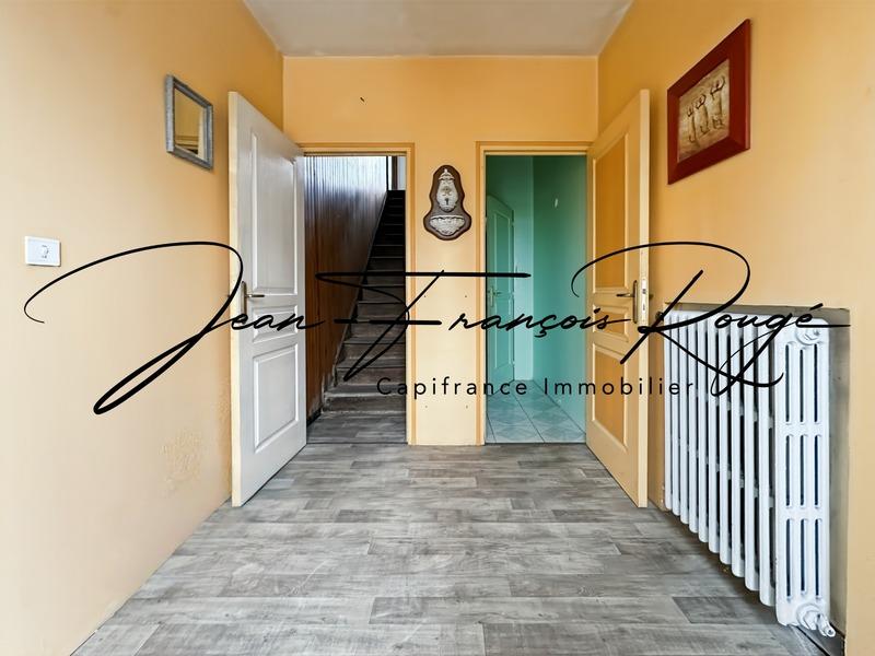 Maison - 243 m² - 10 pièces