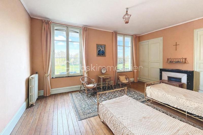 Maison de maîtres - 335 m² - 10 pièces