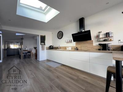 Maison - 133 m² - 5 pièces