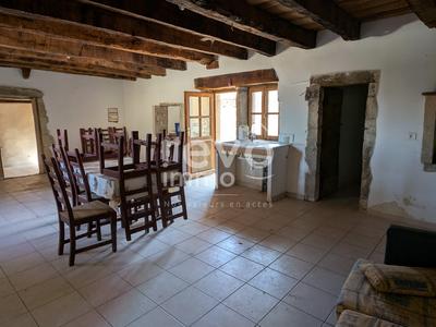 Maison ancienne - 177 m² - 9 pièces