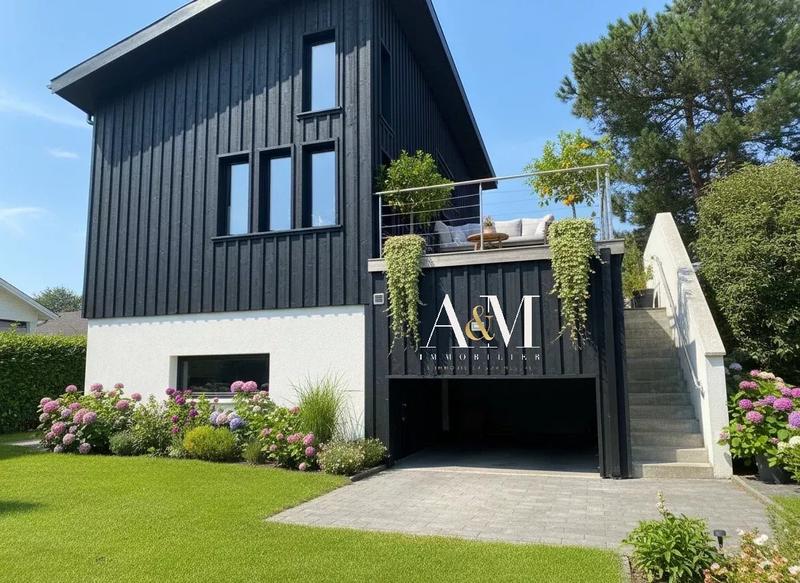 Maison - 171 m² - 7 pièces