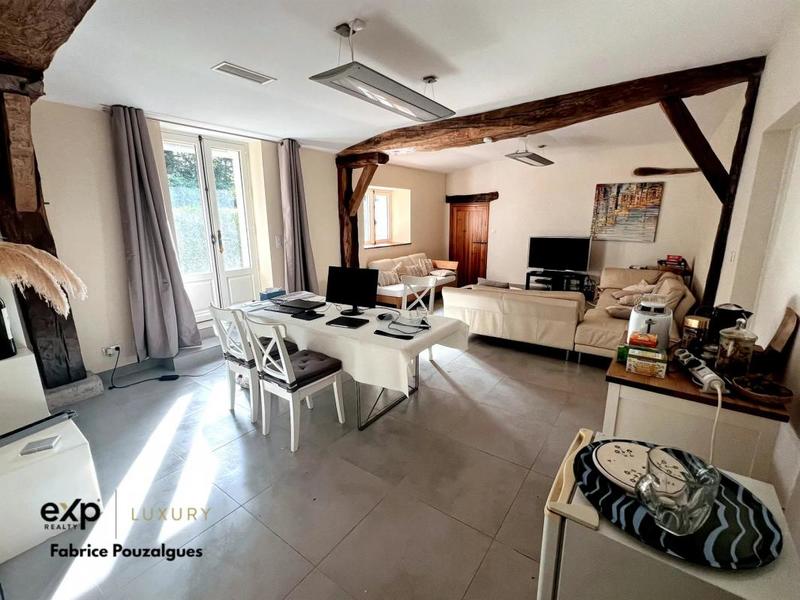 Propriété - 533 m² - 20 pièces