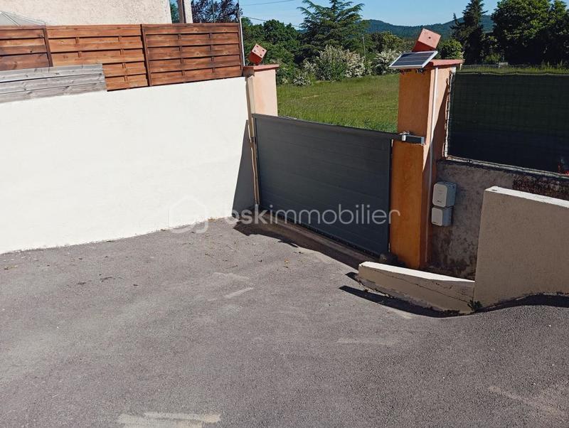 Maison traditionnelle - 133 m² - 6 pièces