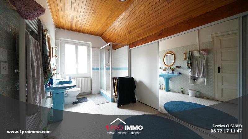 Maison - 202 m² - 5 pièces