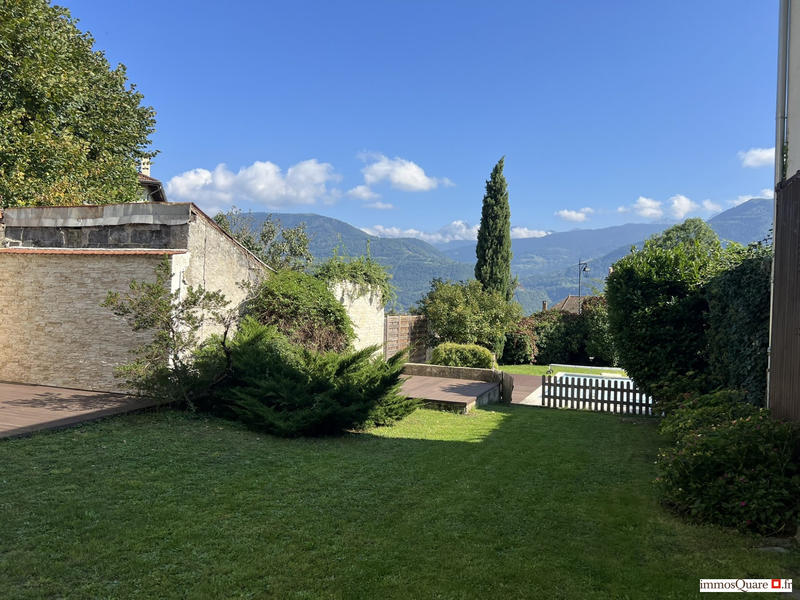 Maison - 200 m² - 6 pièces