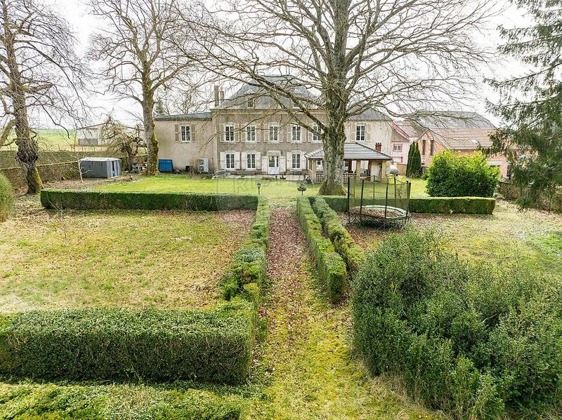 Château - 500 m² - 8 pièces