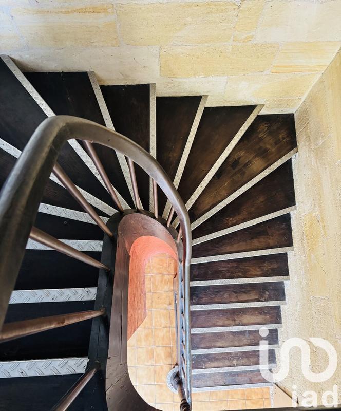 Maison - 194 m² - 8 pièces