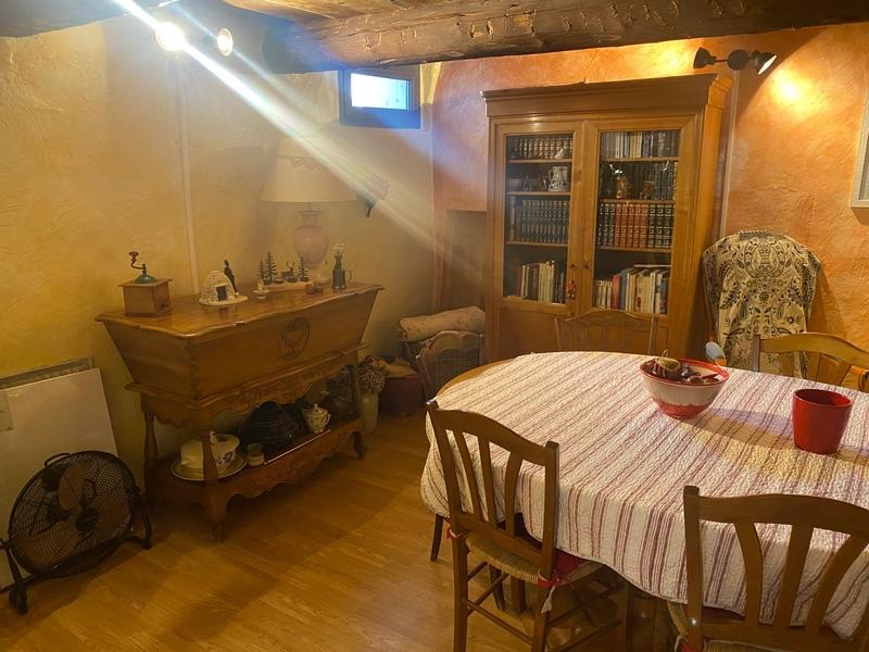 Maison de village - 158 m² - 9 pièces