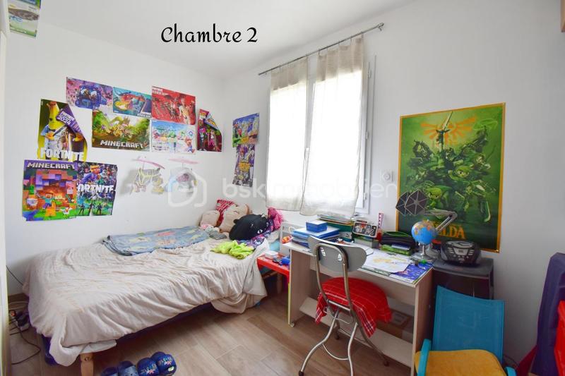 Villa - 100 m² - 5 pièces