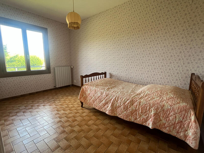 Maison - 83 m² - 5 pièces