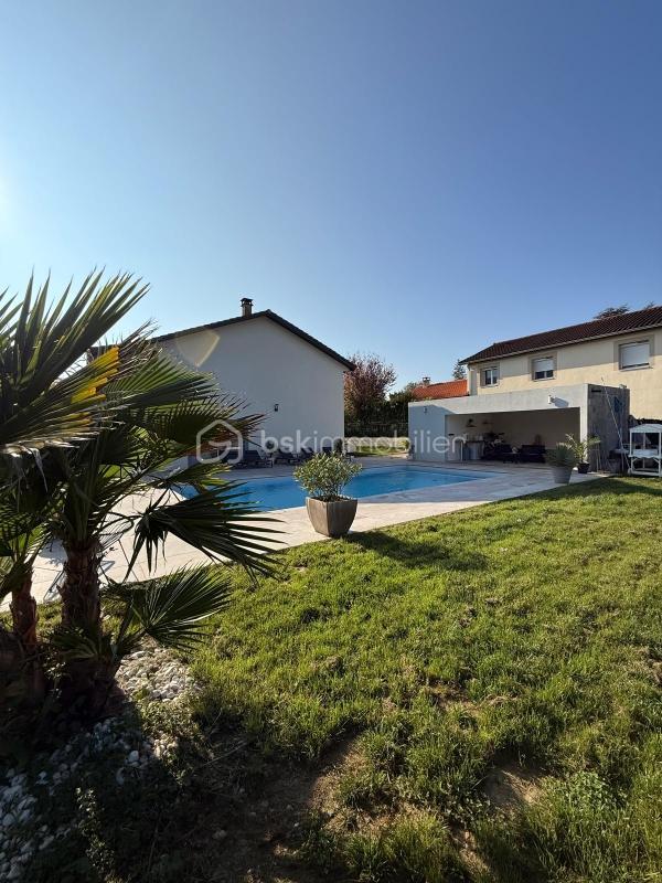 Maison traditionnelle - 173 m² - 5 pièces