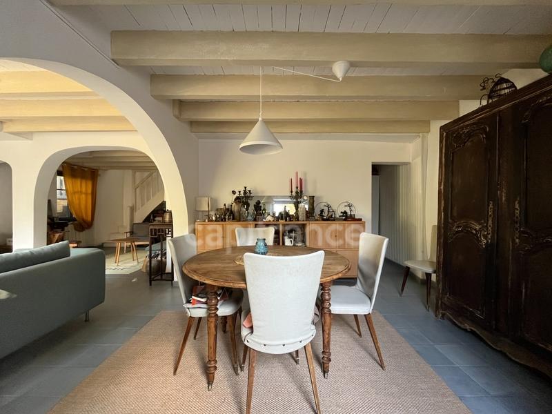 Maison - 140 m² - 5 pièces