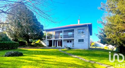 Maison - 161 m² - 6 pièces