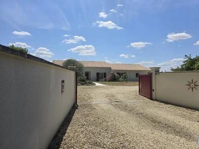 Maison - 207 m² - 9 pièces