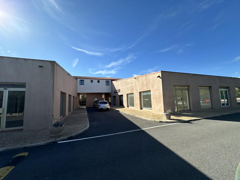 Local commercial - 1 436 m²